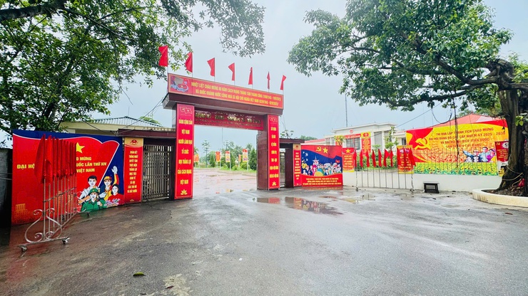 TAM HƯNG RỰC RỠ CỜ HOA ĐÓN CHÀO ĐẠI LỄ 2/9- Ảnh 1.