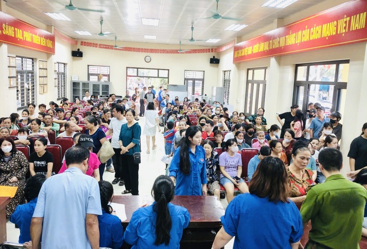 NHÂN DÂN XÃ THIÊN LỘC PHẤN KHỞI ĐẾN NHÀ VĂN HÓA THÔN NHẬN QUÀ NHÂN DỊP TẾT ĐỘC TẬP 02/9- Ảnh 11.