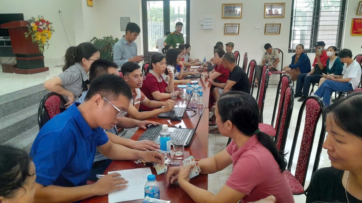 Xã Thanh Trì: Tích cực triển khai hỗ trợ người dân
nhận quà Tết Độc lập 2/9
- Ảnh 1.