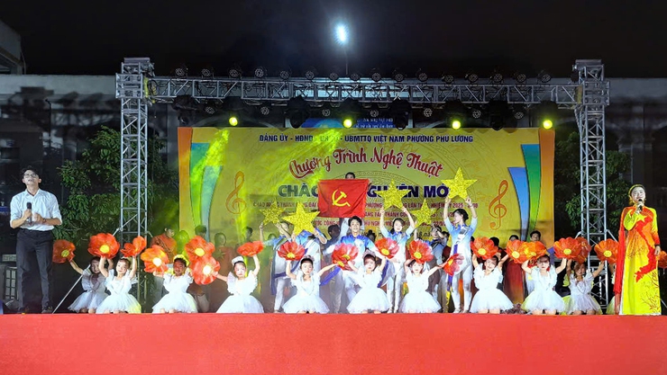 Hội diễn văn nghệ chào mừng thành công Đại hội Đảng bộ phường Phú Lương lần thứ I- Ảnh 4.
