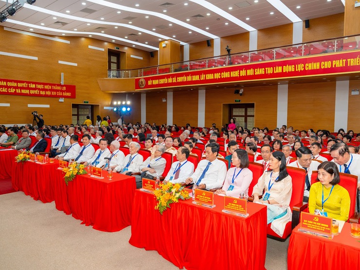 Đại hội đại biểu Đảng bộ Phường Ô Chợ Dừa lần thứ I, nhiệm kỳ 2025 - 2030 : Những hình ảnh đáng nhớ- Ảnh 18.