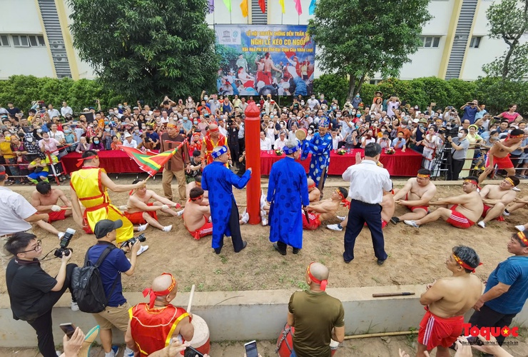 Kéo Co Ngồi Đền Trấn Vũ: Nghi Lễ Văn Hóa Độc Đáo Của Người Dân Thạch Bàn- Ảnh 1.