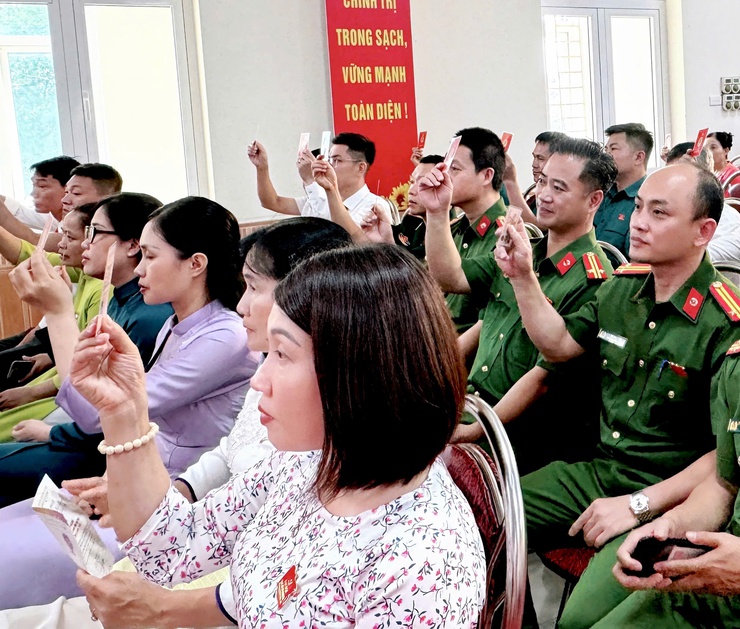 Đại hội Đảng bộ xã Nam Phù lần thứ I, nhiệm kỳ 2025-2030: Lời cam kết mạnh mẽ về sự đổi mới toàn diện, đồng bộ và thực chất- Ảnh 23.
