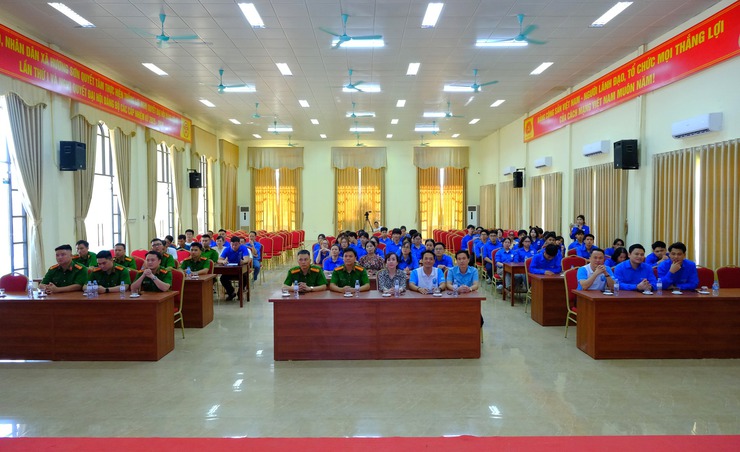 Đoàn thanh niên Hương Sơn: Gắn kết, sẻ chia và cống hiến trong mùa hè 2025- Ảnh 3.