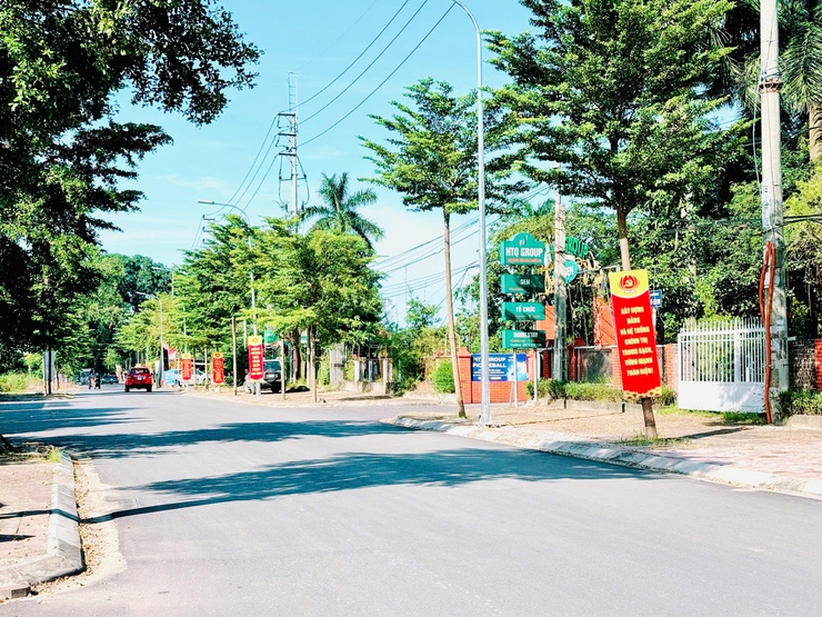 Xã Nam Phù: Cờ hoa rực rỡ, lòng người náo nức hướng về ngày hội lớn- Ảnh 2.