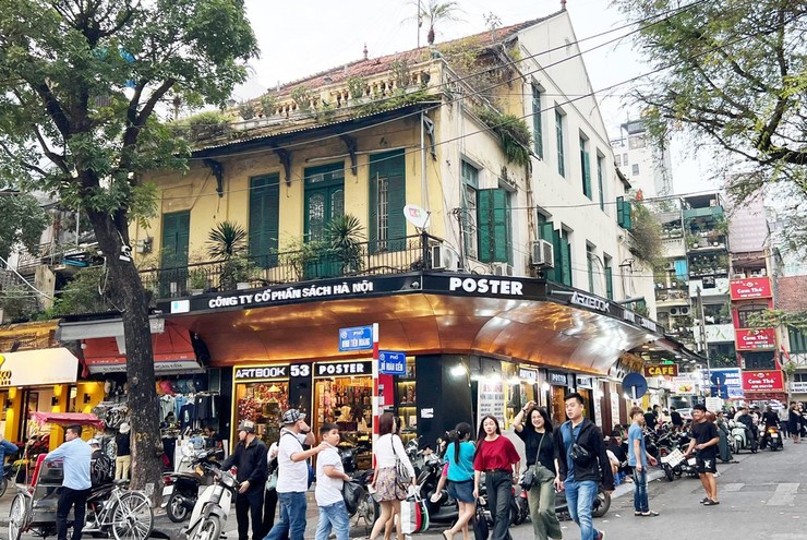 Hà Nội chính thức bãi bỏ quy định về quản lý, sử dụng nhà thuộc sở hữu nhà nước phục vụ mục đích kinh doanh, dịch vụ- Ảnh 1.