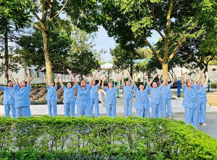 Tập thể dục buổi sáng – Liều thuốc không kê đơn nhưng đầy hiệu nghiệm- Ảnh 2.
