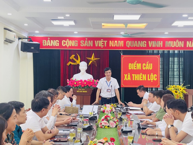 Xã Thiên Lộc tổ chức Hội nghị công bố và trao các Quyết định về công tác cán bộ đối với Ban Quản lý dự án đầu tư - Hạ tầng và Trạm Y tế xã Thiên Lộc- Ảnh 6.