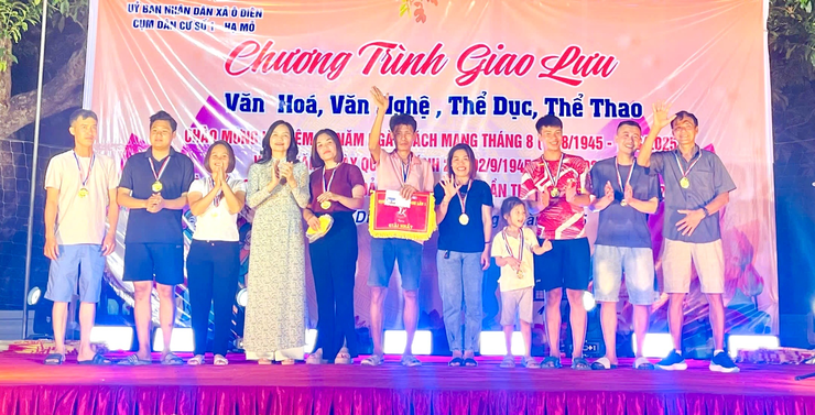 Cụm dân cư số 1 Hạ Mỗ tưng bừng các hoạt động giao lưu văn hóa, văn nghệ, thể dục thể thao và khuyến học khuyến tài- Ảnh 3.