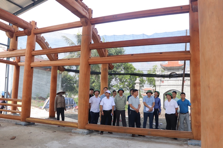Chủ tịch UBND xã Bất Bạt kiểm tra các công trình xây dựng cơ bản trên địa bàn xã- Ảnh 4.
