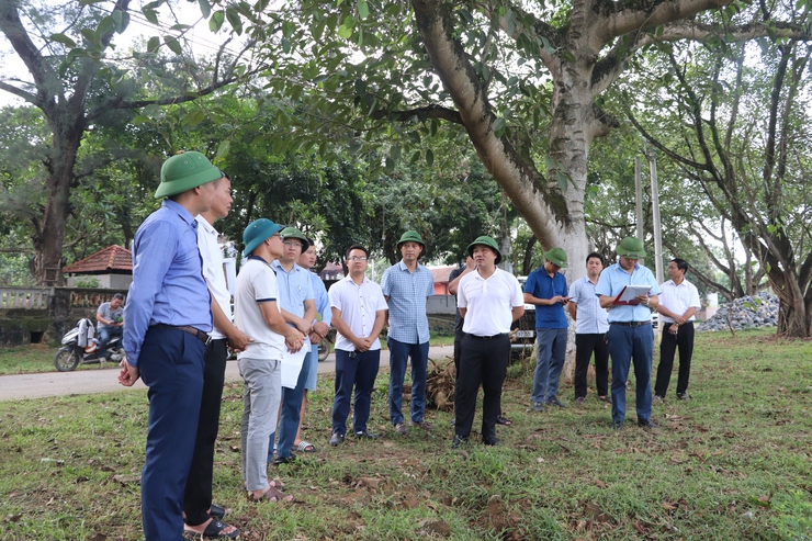 Chủ tịch UBND xã Bất Bạt kiểm tra các công trình xây dựng cơ bản trên địa bàn xã- Ảnh 7.