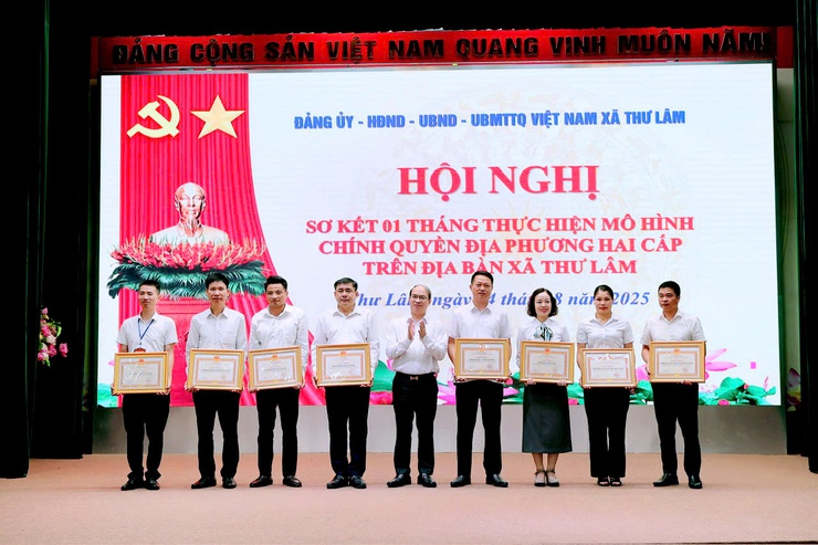 Xã Thư Lâm tổ chức Hội nghị sơ kết đánh giá 1 tháng thực hiện mô hình chính quyền địa phương hai cấp- Ảnh 8.
