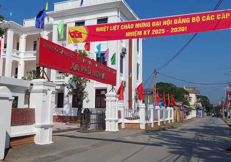 Đại hội đại biểu Đảng bộ xã Phú Nghĩa lần thứ I, nhiệm kỳ 2025 – 2030: Đề ra 6 nhiệm vụ trọng tâm và 3 khâu đột phá
- Ảnh 1.