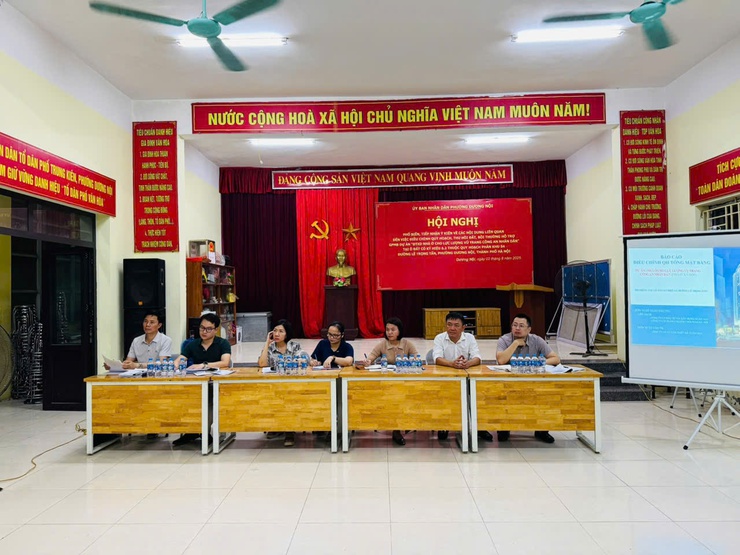 Hội nghị phổ biến, tiếp nhận ý kiến về các nội dung liên quan đến việc điều chỉnh quy hoạch, thu hồi đất, bồi thường hỗ trợ GPMB dự án” Đầu tư xây dựng nhà ở cho lực lượng vũ trang công an nhân- Ảnh 1.