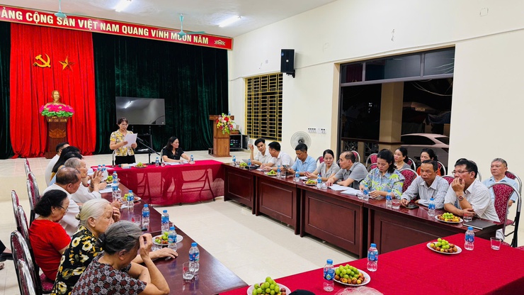 Đảng ủy phường Xuân Phương tăng cường công tác lãnh đạo cơ sở qua hoạt động dự sinh hoạt chi bộ tháng 8/2025- Ảnh 5.