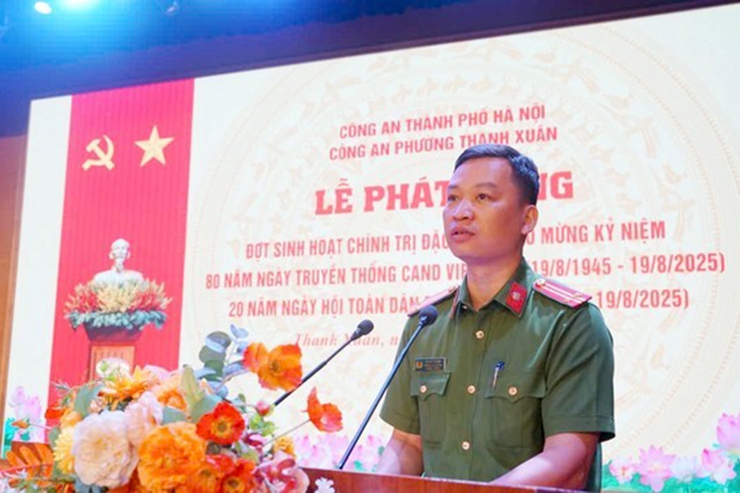 Công an phường Thanh Xuân phát động đợt sinh hoạt chính trị đặc biệt kỷ niệm 80 năm Ngày truyền thống CAND- Ảnh 4.