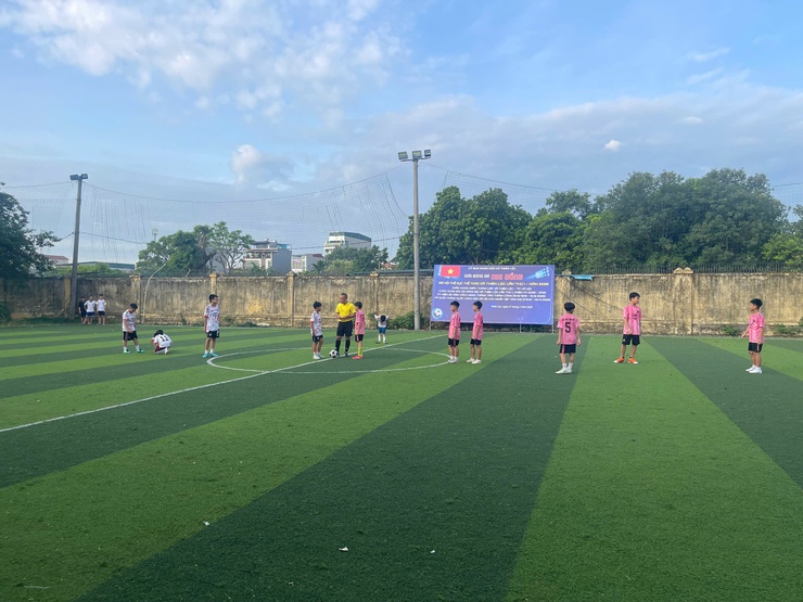 Vòng Bán kết giải bóng đá nhi đồng xã Thiên Lộc - hè 2025- Ảnh 13.