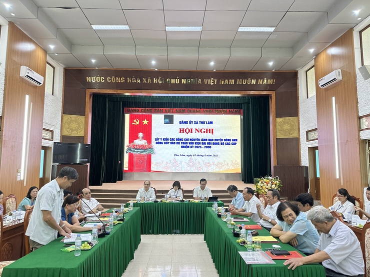 Đảng ủy xã Thư Lâm tổ chức Hội nghị lấy ý kiến các đồng chí nguyên lãnh đạo huyện Đông Anh qua các thời kỳ đóng góp vào Dự thảo văn kiện Đại hội Đảng các cấp nhiệm kỳ 2025-2030.- Ảnh 12.