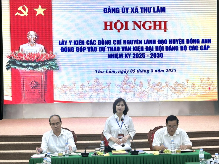 Đảng ủy xã Thư Lâm tổ chức Hội nghị lấy ý kiến các đồng chí nguyên lãnh đạo huyện Đông Anh qua các thời kỳ đóng góp vào Dự thảo văn kiện Đại hội Đảng các cấp nhiệm kỳ 2025-2030.- Ảnh 14.