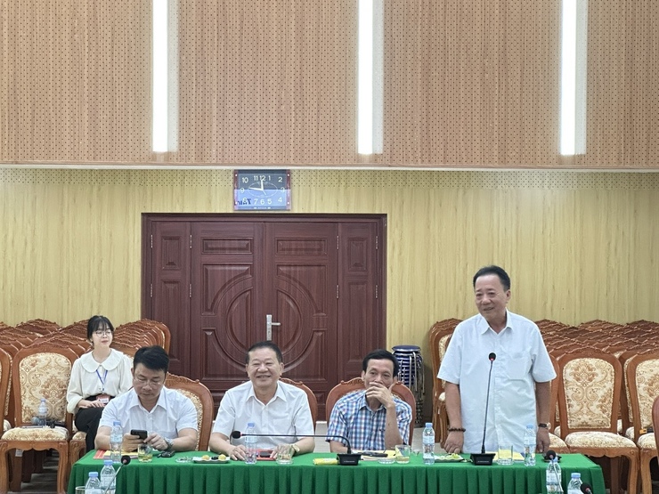 Đảng ủy xã Thư Lâm tổ chức Hội nghị lấy ý kiến các đồng chí nguyên lãnh đạo huyện Đông Anh qua các thời kỳ đóng góp vào Dự thảo văn kiện Đại hội Đảng các cấp nhiệm kỳ 2025-2030.- Ảnh 11.