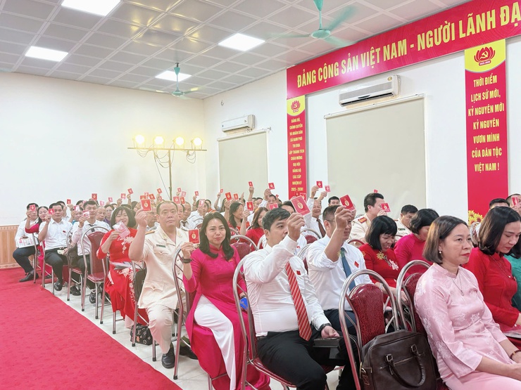 Đại hội đại biểu Đảng bộ xã Nam Phù lần thứ I: Bước khởi đầu của một hành trình mới - hành trình của niềm tin, quyết tâm và đổi mới- Ảnh 24.
