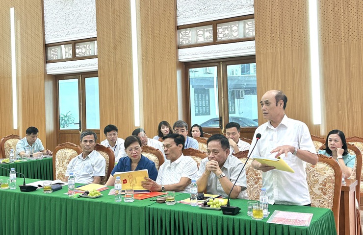 Đảng ủy xã Thư Lâm tổ chức Hội nghị lấy ý kiến các đồng chí nguyên lãnh đạo huyện Đông Anh qua các thời kỳ đóng góp vào Dự thảo văn kiện Đại hội Đảng các cấp nhiệm kỳ 2025-2030.- Ảnh 6.