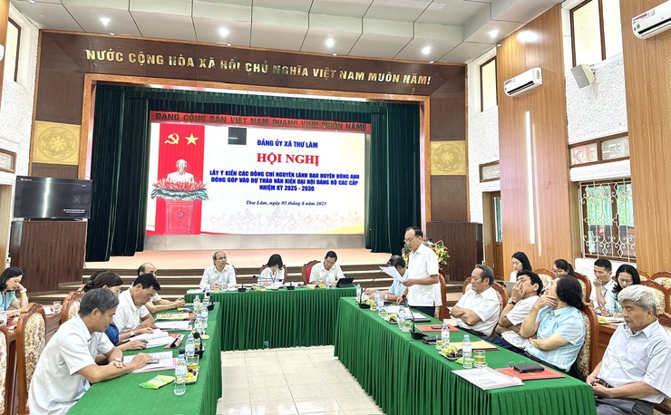 Đảng ủy xã Thư Lâm tổ chức Hội nghị lấy ý kiến các đồng chí nguyên lãnh đạo huyện Đông Anh qua các thời kỳ đóng góp vào Dự thảo văn kiện Đại hội Đảng các cấp nhiệm kỳ 2025-2030.- Ảnh 7.
