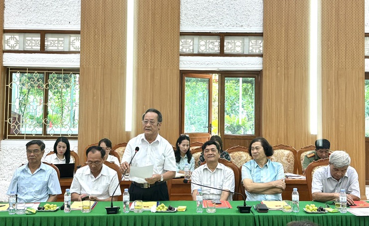 Đảng ủy xã Thư Lâm tổ chức Hội nghị lấy ý kiến các đồng chí nguyên lãnh đạo huyện Đông Anh qua các thời kỳ đóng góp vào Dự thảo văn kiện Đại hội Đảng các cấp nhiệm kỳ 2025-2030.- Ảnh 4.