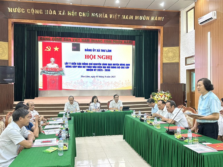 Đảng ủy xã Thư Lâm tổ chức Hội nghị lấy ý kiến các đồng chí nguyên lãnh đạo huyện Đông Anh qua các thời kỳ đóng góp vào Dự thảo văn kiện Đại hội Đảng các cấp nhiệm kỳ 2025-2030.- Ảnh 5.