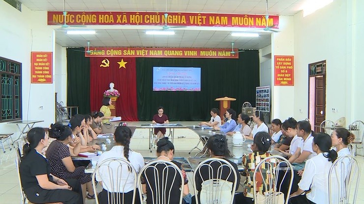 Hội LHPN xã Phúc Thọ đánh giá tổ chức hoạt động sau 1 tháng kiện toàn và triển khai nhiệm vụ những tháng cuối năm- Ảnh 5.