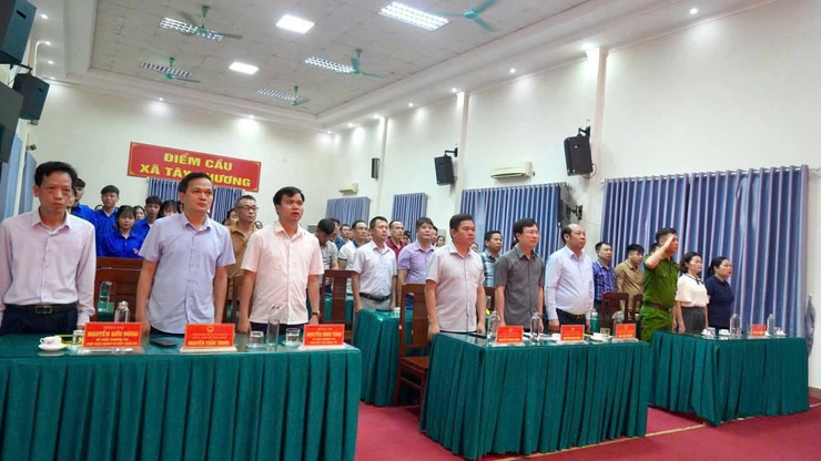 Xã Tây Phương tổ chức lễ ra quân tổng vệ sinh môi trường trên địa bàn xã- Ảnh 3.