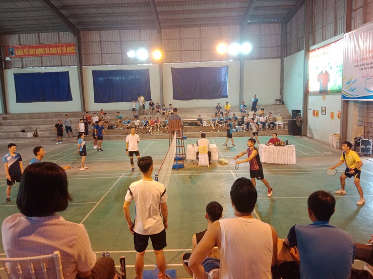 Sôi nổi giải cầu lông mở rộng chào mừng Đại hội, đại biểu Đảng bộ xã Hương Sơn lần thứ nhất, nhiệm kỳ 2025 – 2030- Ảnh 5.