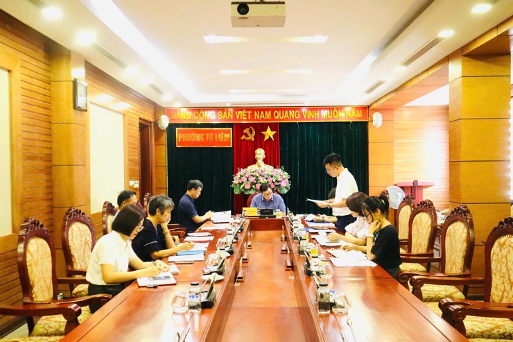 Thường trực Đảng ủy phường Từ Liêm tổ chức hội nghị nghe báo cáo và cho ý kiến đối với các nội dung thuộc thẩm quyền- Ảnh 2.