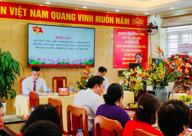 Đại hội Chi bộ trường Tiểu học Hoàng Liệt nhiệm kì 2025-2030- Ảnh 1.