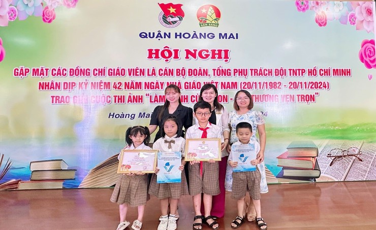 Học sinh Hoàng Nhật Minh - Cậu bé bản lĩnh thoát nạn trong vụ lật tàu ở Hạ Long - Ảnh 1.