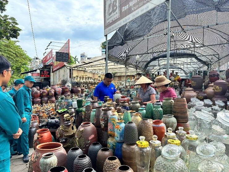 Phường Tây Hồ: Các lực lượng địa phương triển khai đồng bộ công tác phòng, chống sốt xuất huyết- Ảnh 1.