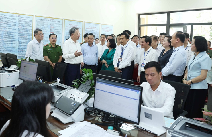 UBND XÃ PHÚC THỊNH TRIỂN KHAI KẾ HOẠCH CẢI CÁCH HÀNH CHÍNH NHÀ NƯỚC 6 THÁNG CUỐI NĂM 2025- Ảnh 1.