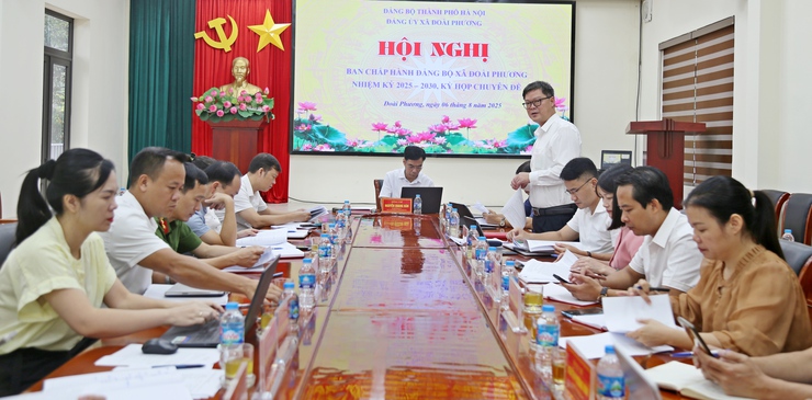Kỳ họp chuyên đề Ban Chấp hành Đảng bộ xã Đoài Phương khóa I, nhiệm kỳ 2025 – 2030- Ảnh 1.