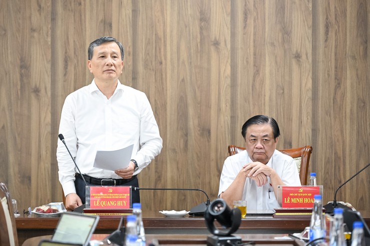Phó Chủ tịch Quốc hội Lê Minh Hoan chủ trì họp về triển khai phong trào "Bình dân học vụ số - Quốc hội số"- Ảnh 2.