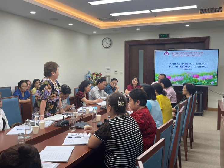 Tập huấn tín dụng chính sách đối với cán bộ Hội đoàn thể phường và tổ chức gặp mặt các Tổ Tiết kiệm và vay vốn trên địa bàn phường- Ảnh 2.