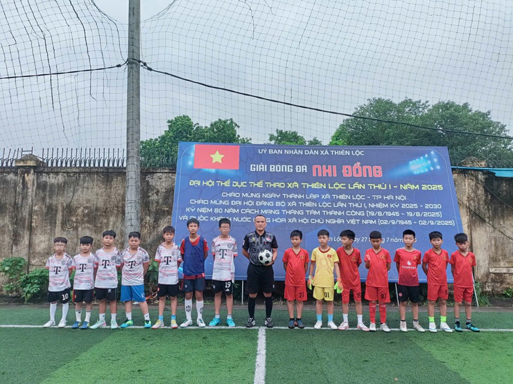 Chung kết và trao giải giải bóng đá nhi đồng xã Thiên Lộc - hè năm 2025- Ảnh 2.