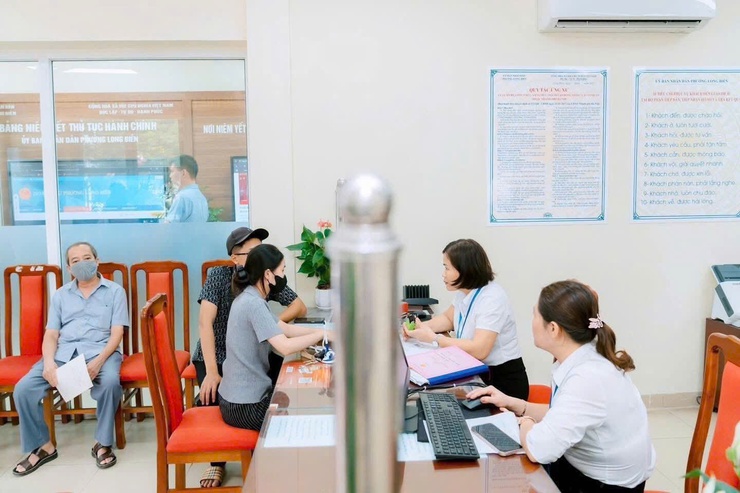 Phường Long Biên thích ứng nhanh, vận hành hiệu quả
mô hình chính quyền địa phương 2 cấp- Ảnh 1.