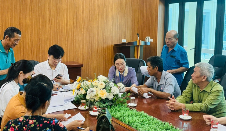 MTTQ XÃ HÒA XÁ PHỐI HỢP MỞ TÀI KHOẢN NGÂN HÀNG CHO TRƯỞNG BAN CÔNG TÁC MẶT TRẬN, CHI HỘI TRƯỞNG Ở CƠ SỞ- Ảnh 2.