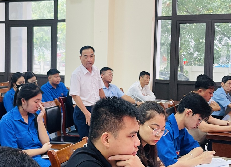 Xã Thiên Lộc Triển khai Kế hoạch số 61/KH-UBND của UBND xã về Chiến dịch "45 ngày đêm ra quân hỗ trợ hoạt động chuyển đổi số trên địa bàn xã"- Ảnh 9.