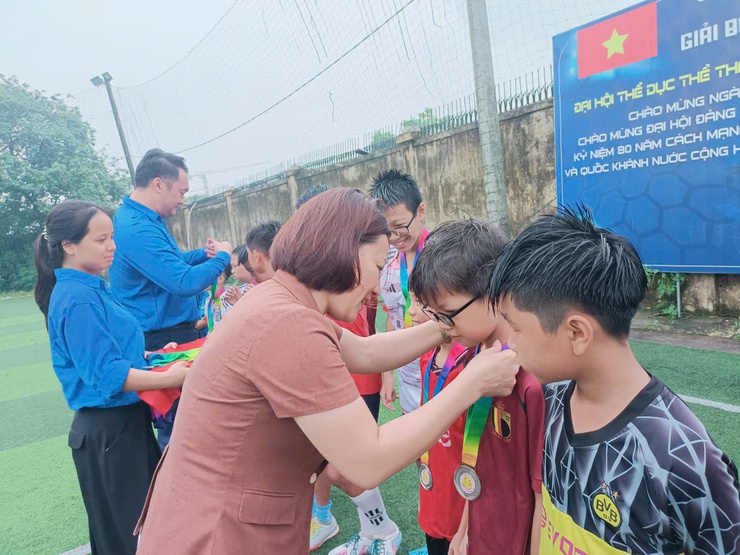 Chung kết và trao giải giải bóng đá nhi đồng xã Thiên Lộc - hè năm 2025- Ảnh 7.
