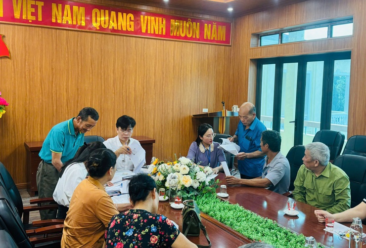 MTTQ XÃ HÒA XÁ PHỐI HỢP MỞ TÀI KHOẢN NGÂN HÀNG CHO TRƯỞNG BAN CÔNG TÁC MẶT TRẬN, CHI HỘI TRƯỞNG Ở CƠ SỞ- Ảnh 1.