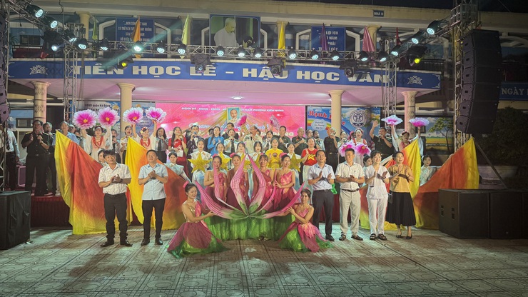 Đặc sắc chương trình nghệ thuật chào mừng thành công Đại hội Đại biểu Đảng bộ phường Kiến Hưng lần thứ I, nhiệm kỳ 2025- 2030- Ảnh 3.