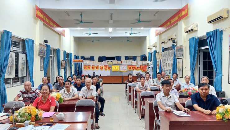 CÁC CHI BỘ TRỰC THUỘC ĐẢNG BỘ XÃ VÂN ĐÌNH TRIỂN KHAI SINH HOẠT CHUYÊN ĐỀ THÁNG 8/2025 VỀ CÔNG TÁC CHUYỂN ĐỔI SỐ- Ảnh 4.
