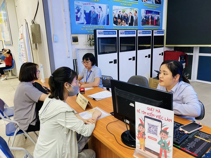 Hà Nội hỗ trợ kinh phí, ưu tiên đào tạo ngành nghề phù hợp cho người nghỉ việc do sắp xếp bộ máy- Ảnh 1.