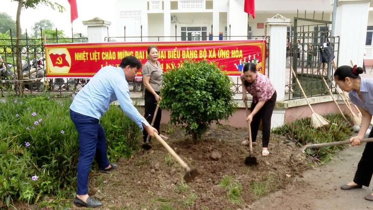 Ứng Hoà tổ chức Lễ phát động hưởng ứng cuộc thi “Sáng – Xanh – Sạch – Đẹp” năm 2025.- Ảnh 3.